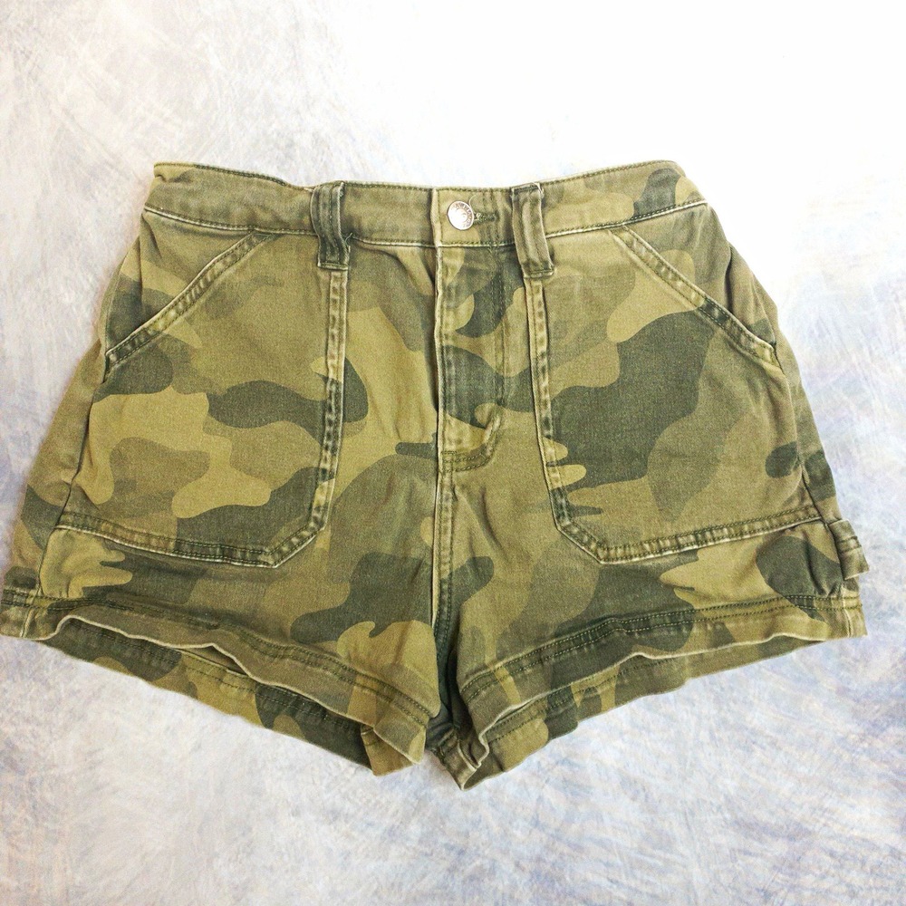 Hollister Ultra High-Rise Women's Camo Cargo Shorts Pockets S 28W 3in